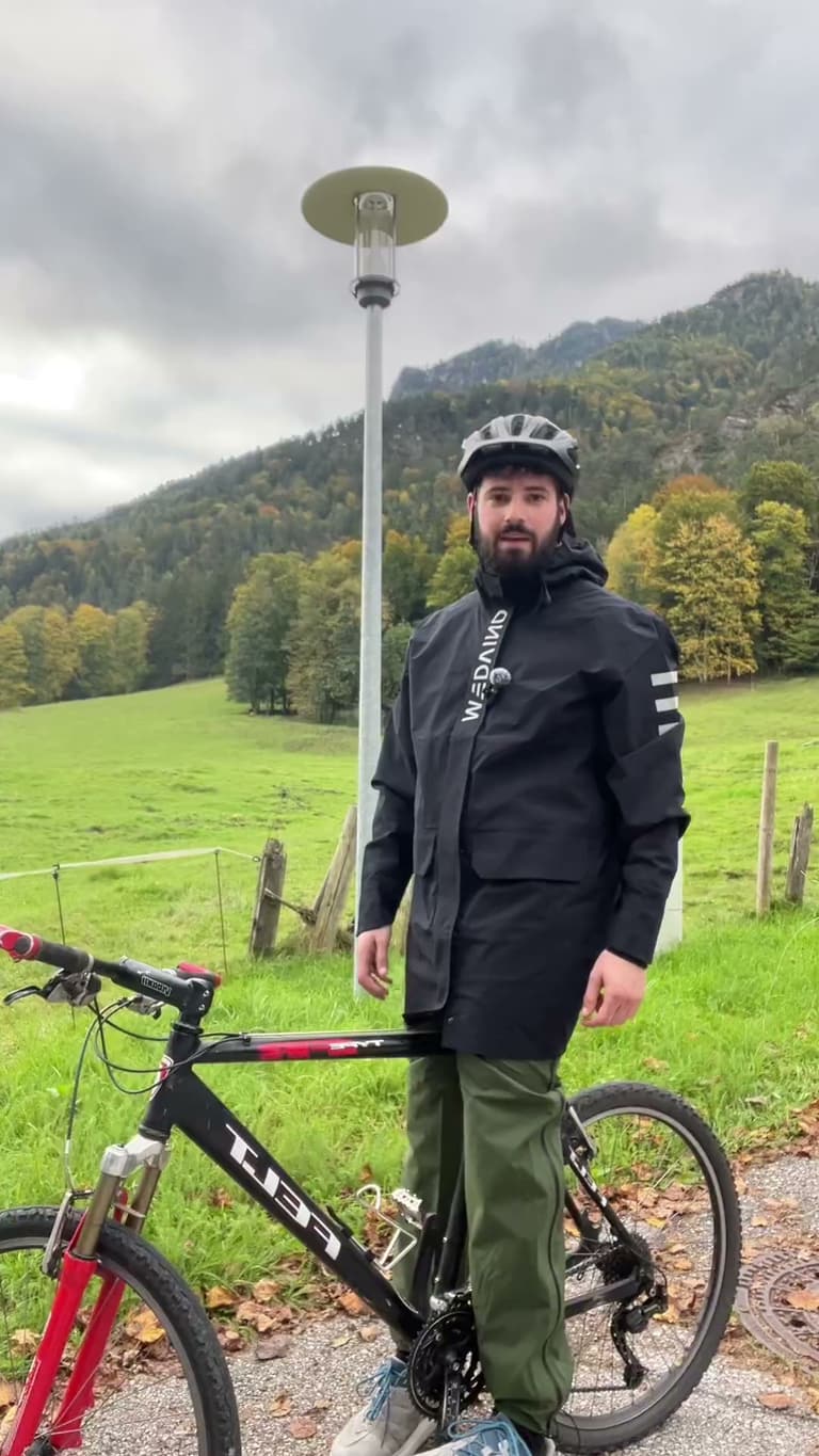 Medvind Bicycle-Rainjacket, Fitness & Lifestyle · UGC Video vom UGC Creator Benjámin Ágel